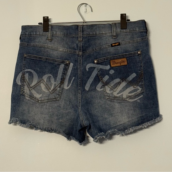 Wrangler Pants - 🏈 Wrangler Roll Tide Alabama Denim Cutoff Shorts Size 13